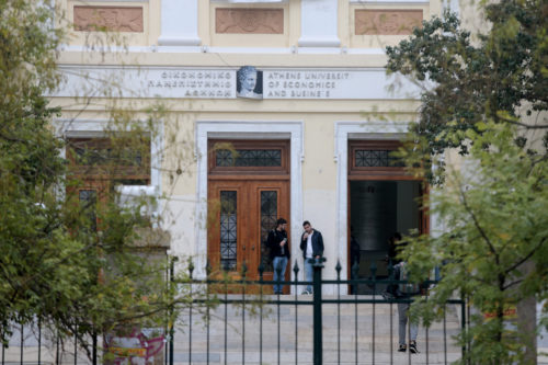 Οκτώ άτομα ταυτοποιήθηκαν για την επίθεση στον πρύτανη της ΑΣΟΕΕ