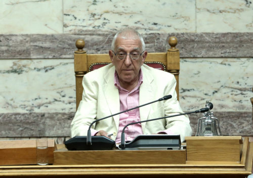 Κακλαμάνης:«Τα νεοφιλελεύθερα παπαγαλάκια ελπίζω να μην ξαναπιάσουν στην πένα τους το δημόσιο σύστημα υγείας» [ΒΙΝΤΕΟ]