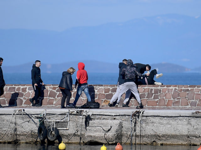 «Οι άνθρωποι της Θερμής δεν αντιπροσωπεύουν τη Λέσβο. Εκεί ήταν οι ακραίοι που απέκτησαν ταυτότητα στα σόσιαλ μίντια»