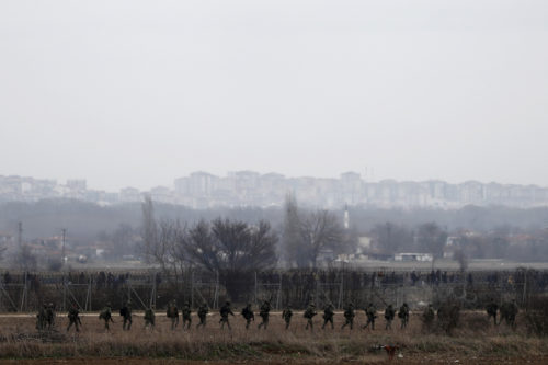 New York Times: «Υπάρχει νεκρός πρόσφυγας στον Έβρο»