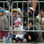 «Σοβαρή ανησυχία για τις επιθέσεις κατά προσφύγων και εργαζομένων σε ανθρωπιστικές οργανώσεις»