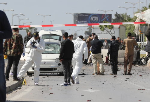 Επίθεση από δύο καμικάζι με μοτοσυκλέτα έξω από την πρεσβεία των ΗΠΑ στην Τύνιδα