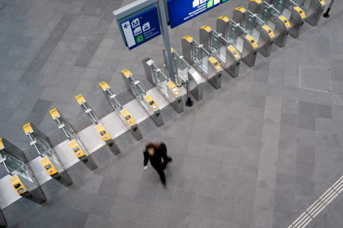 Κρίσιμες ώρες για τον Ολλανδό δημοσιογράφο που δέχτηκε δολοφονική επίθεση