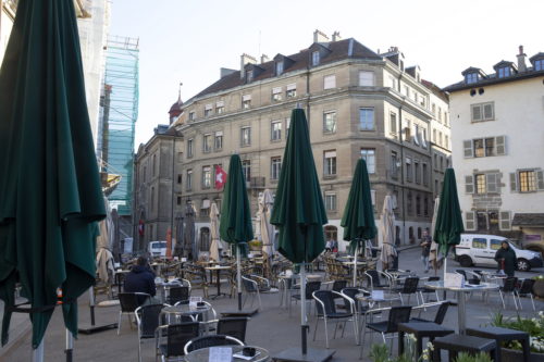 Κορονοϊός:Το καντόνι της Γενεύης απαγόρευσε τις συγκεντρώσεις άνω των πέντε ατόμων