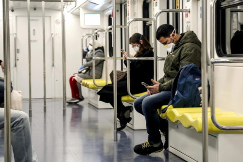 Οι ιαπωνικές αρχές θα ζητήσουν απ’ όσους φτάνουν στη χώρα από την Ευρώπη να τίθενται μόνοι τους σε καραντίνα