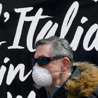 Στη Νάπολη ξεκίνησαν κατ΄οίκον τεστ ανίχνευσης του κορονοϊού