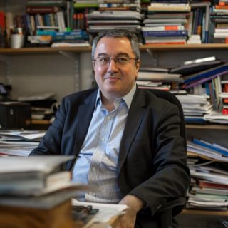 Η. Μόσιαλος: Έξι εμβόλια προστατεύουν 100% από νοσηλεία ύστερα από λοίμωξη Covid-19