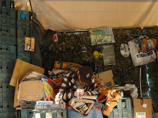 Ο Αόρατος Πειραιάς της Αστεγίας