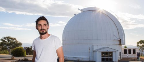 Αυτός είναι ο Έλληνας αστροφυσικός που βραβεύθηκε από την Ευρωπαϊκή Αστρονομική Εταιρεία