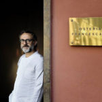 Ο Massimo Bottura  παρουσιάζει την «Κουζίνα Καραντίνας»