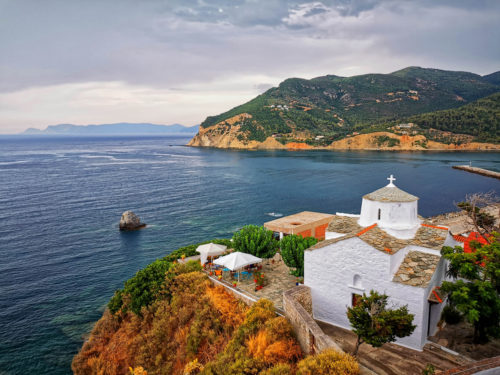 Ελλάδα-Κορονοϊός: Πλήρη απαγόρευση μετακινήσεων ζητούν τρεις δήμαρχοι