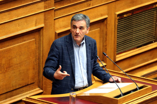 Τσακαλώτος: «Οι άνθρωποι της μεσαίας τάξης για την ΝΔ θεωρούνται πλέον “ζόμπι” και “μπαταχτσήδες”»