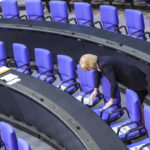 Γερμανία: Χριστιανοδημοκράτες βουλευτές ζητούν από την Κομισιόν την άμεση μεταφορά προσφυγόπουλων από την Ελλάδα