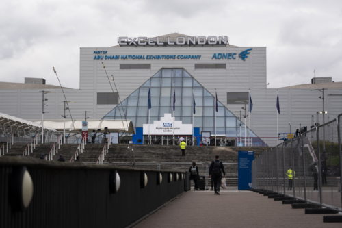 Κορονοϊός: Τεράστιο νοσοκομείο εκστρατείας άνοιξε σήμερα στο Λονδίνο