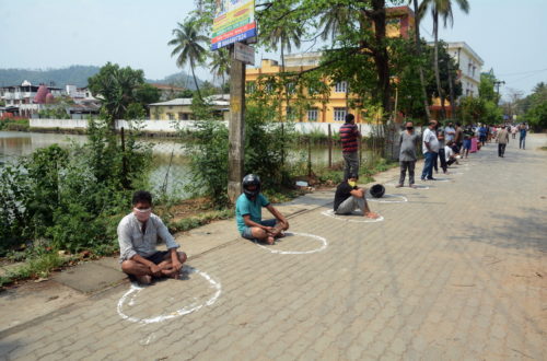 Ινδία-κορονοϊός: Το κυβερνητικό πακέτο βοήθειας ενδέχεται να αφήσει εκατ. κατοίκους χωρίς φαγητό