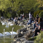 Κορονοϊός: Ξεπέρασαν τους 1.000 οι νεκροί στην Ελβετία