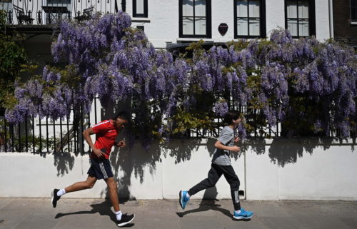 Βρετανία-Κορωνοϊός: Σταμάτησε να λειτουργεί η ηλεκτρονική κράτηση διαγνωστικών τεστ μέσα σε λίγες ώρες