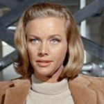 Πέθανε η Όνορ Μπλάκμαν, η “Πούσι Γκαλόρ” της ταινίας “Ο Χρυσοδάκτυλος”