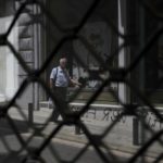 Περίπου 100.000 μικρές επιχειρήσεις ενδέχεται να κλείσουν μετά την άρση των περιοριστικών μέτρων