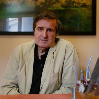 Σταύρος Πετσόπουλος: «Είμαστε πολύ επιφυλακτικοί στη λογοτεχνία που παράγεται εν θερμώ κατά τη διάρκεια μιας κρίσης»