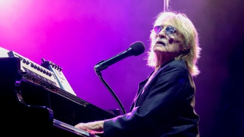 Πέθανε ο τραγουδιστής Κριστόφ