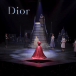 Δείτε το πολυβραβευμένο μιούζικαλ «Τα λουλούδια στην κ. Χάρις»