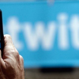 Το Twitter θα συνεργαστεί με διεθνή πρακτορεία ειδήσεων για την αντιμετώπιση της παραπληροφόρησης στην πλατφόρμα του