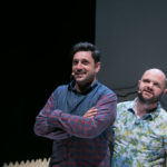 Δείτε την ξεκαρδιστική κωμωδία «Πέτρες στις τσέπες του» από το Θέατρο του Νέου Κόσμου