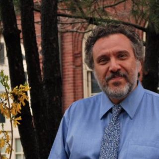 Όθων Ηλιόπουλος: «Αντί οι αστυνομικοί να δίνουν κλήσεις για το εάν κάνει κάποιος βόλτα μερικά μέτρα παραπάνω, θα προτιμούσα να έκαναν τεστ για την παρουσία του ιού»