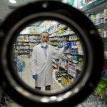 Ελλάδα-Κορωνοϊός: Υπό ποιες προϋποθέσεις, σε ποιους και πότε θα χορηγείται η Κολχικίνη