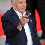 Πέθανε ο ηθοποιός Ίαν Χολμ