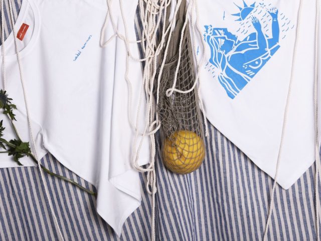 Κάθε κομμάτι naked summers είναι μια μικρή ωδή στο ελληνικό καλοκαίρι