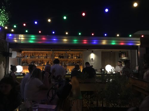 Φέτος το καλοκαίρι, “the only way is up”, γι’ αυτό το Λοκάλι ανεβαίνει στην #taratsa