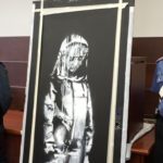 Βρέθηκε στην Ιταλία έργο του Bansky που είχε κλαπεί έξω από το Βataclan