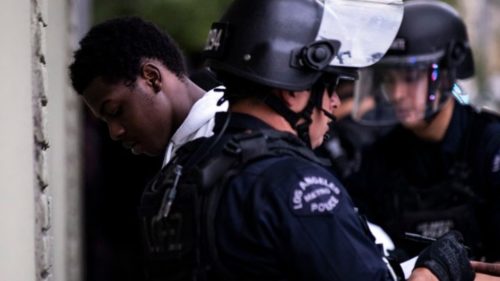 Liberation: Ο δολοφόνος του Τζορτζ Φλόιντ ήταν επιθετικός, αλλά γι’αυτό ακριβώς τον θεωρούσαν καλό αστυνομικό.