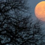 Πανσέληνος και έκλειψη παρασκιάς Σελήνης αύριο βράδυ