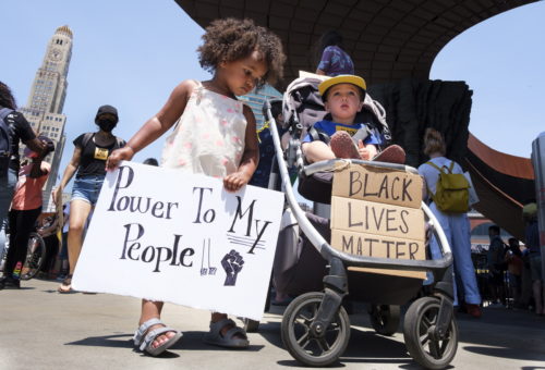 Η ανθρωπότητα διαδηλώνει για τον George Floyd (φωτογραφίες)