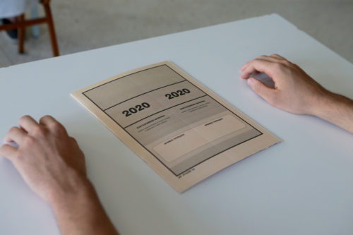 Πανελλαδικές: Πτώση των βάσεων προκύπτει από την ανακοίνωση της κλιμάκωσης των μορίων