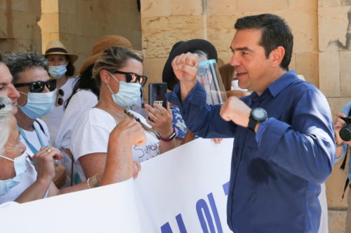 Τσίπρας: «Αποκλειστική ευθύνη Μητσοτάκη το μπάχαλο στον τουρισμό»