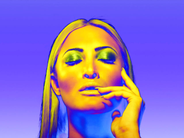 Όχι, καμία Ιωάννα Τούνη δεν σου χρωστάει καμία εξήγηση για κανένα ροζ βίντεο