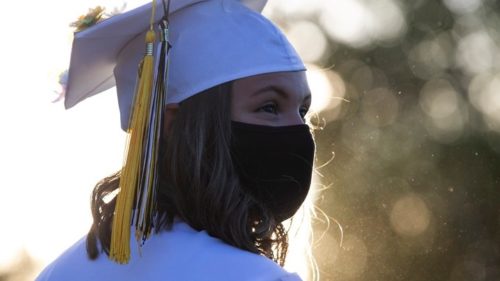 ΗΠΑ: Οι ξένοι φοιτητές αντιμέτωποι με απέλαση αν οι σχολές τους παραδίδουν μαθήματα αποκλειστικά μέσω Διαδικτύου