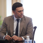 Κικίλιας: «Κάνω έκκληση στη νεολαία και στους πολίτες που δεν τηρούν τα βασικά μέτρα ατομικής προστασίας να αναλογιστούν τις ευθύνες τους»