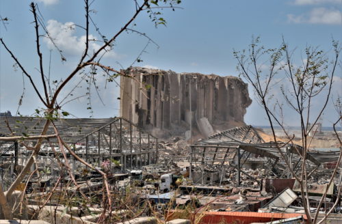 Λίβανος: Ο υπουργός Οικονομίας λέει ότι «η χώρα έχει επαρκείς ποσότητες σε αλεύρι για τέσσερις μήνες»