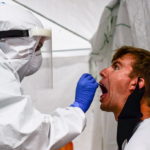 Κορωνοϊός: Επανέλεγχο ένα μήνα μετά το πρώτο θετικό τεστ προτείνουν Ιταλοί επιστήμονες