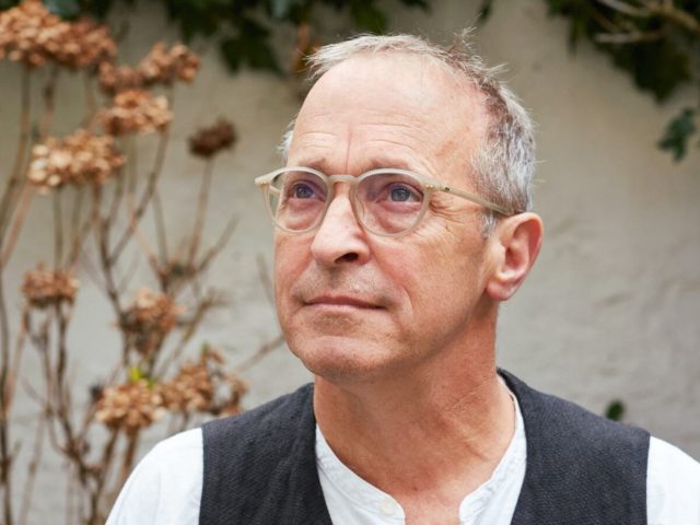 Κινδυνεύει, Ντέιβιντ Σεντάρις, η ελευθερία του λόγου από την πολιτική ορθότητα;