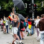 Βερολίνο: Αντιεμβολιαστές, ακροδεξιοί και συνωμοσιολόγοι αντιτίθενται στα μέτρα για τον κορωνοϊό