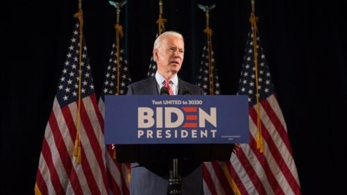 Μπάιντεν: «Αν ήμουν εγώ πρόεδρος σήμερα, η χώρα θα ήταν ασφαλέστερη και θα βλέπαμε πολύ λιγότερη βία»