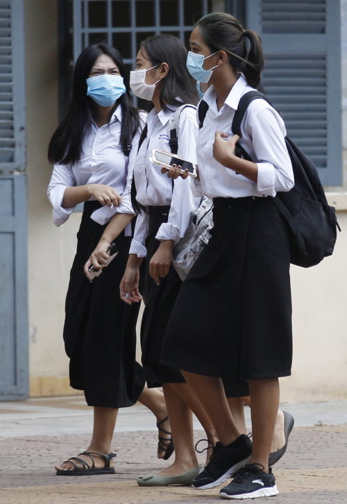 Κορωνοϊός: 1 στους 5 από τους νέους ηλικιακά ασθενείς θα χρειαστεί εισαγωγή σε ΜΕΘ