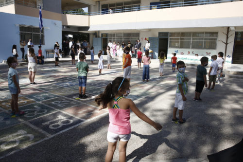 Υπ. Παιδείας: Ανοίγουν τη Δευτέρα τα δημοτικά, νηπιαγωγεία και ειδικά σχολεία