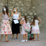 Έναρξη σχολικής χρονιάς με μάσκες, αντισηπτικά και παγουρίνα